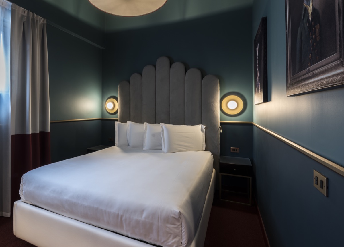 <strong>CLERICI BOUTIQUE HOTEL- GUEST ROOMS<span><b>view larger</b></span></strong><i>→</i>